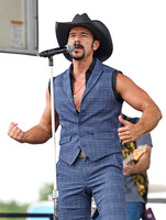 "Vegas McGraw", Tim McGraw Tribute Band
